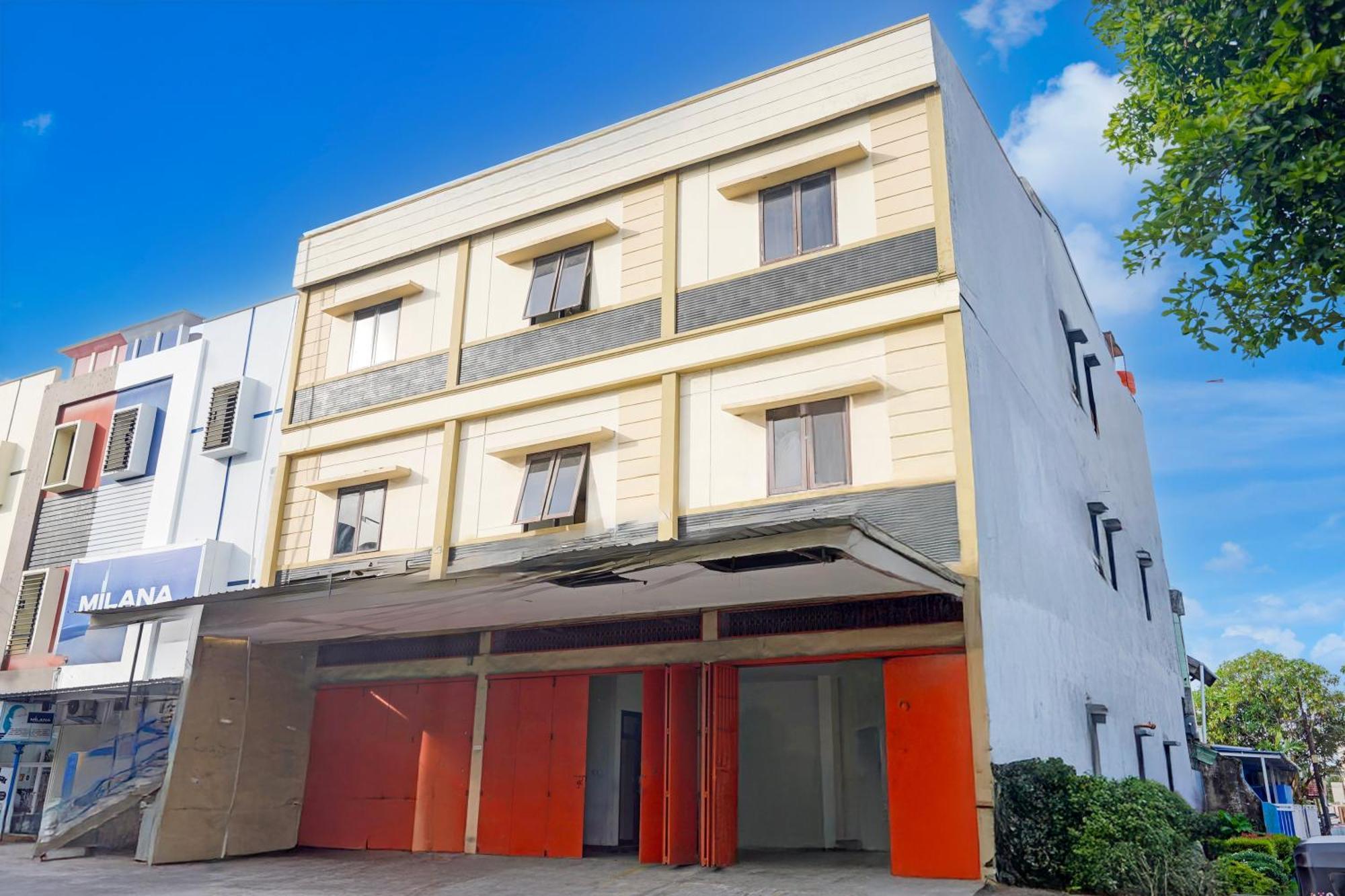 Hotel O Rappocini Near Rsia Paramount Makasar Exteriér fotografie